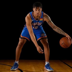 九游入口-新援入队！锋卫摇摆人昂泰·约翰逊加盟山东高速男篮